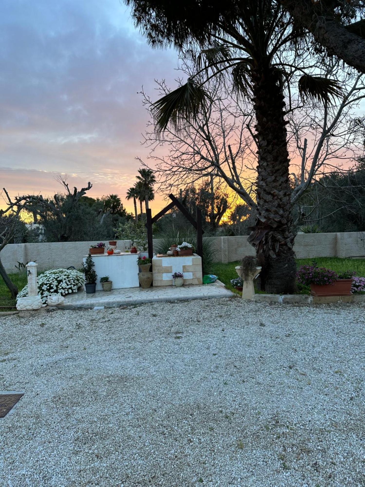 B&B Angolo Magico Parabita Exterior photo