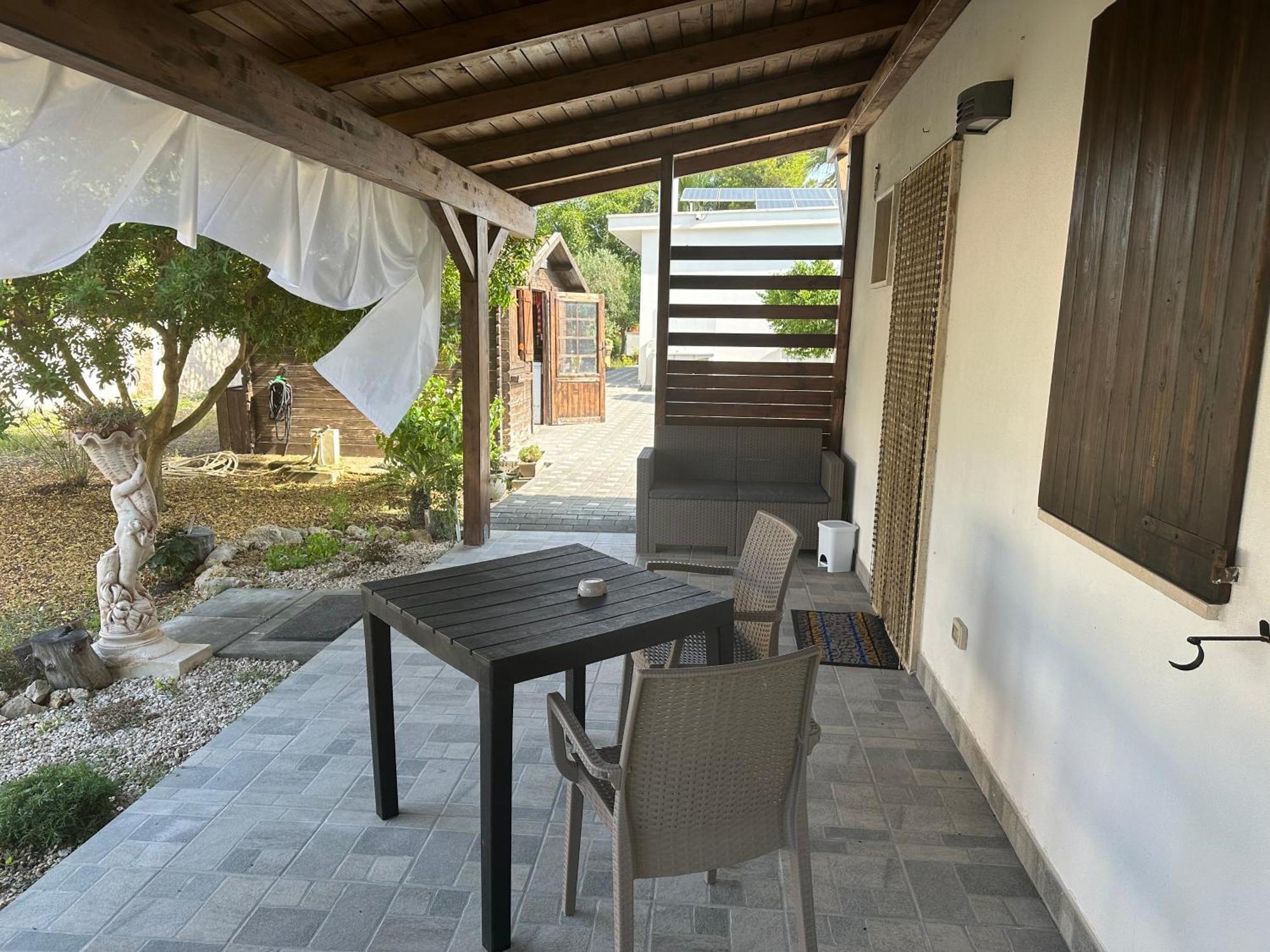 B&B Angolo Magico Parabita Exterior photo